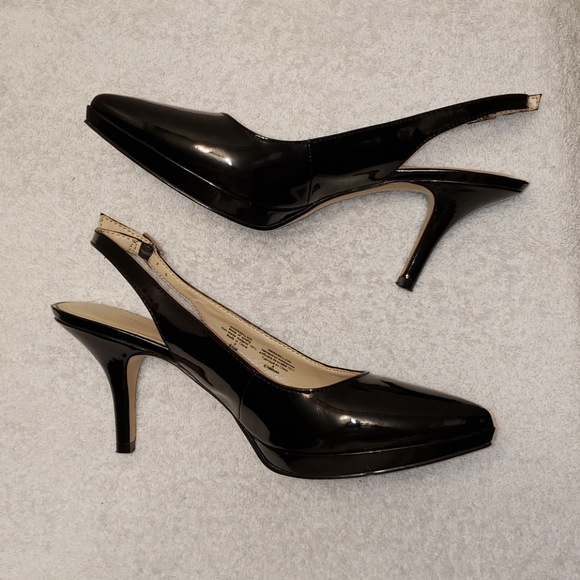 Nine West Rebellion black leather slingbacks, 6.5 - Picture 11 of 12
